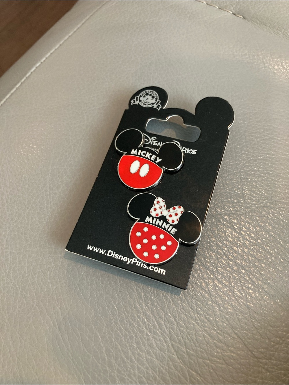 Disney Mickey & Minnie Red and Black Enamel Pin Duo